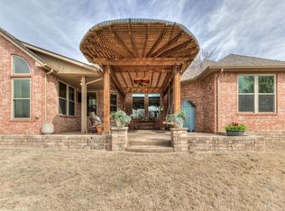 2301 Flint Ridge Rd, Edmond, OK 73003