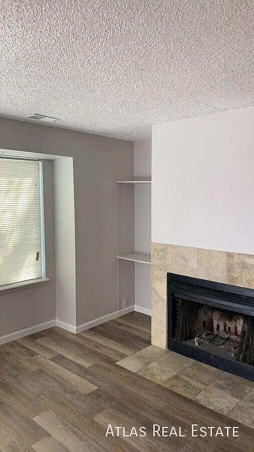 851 S Uravan Ct — Photo 3