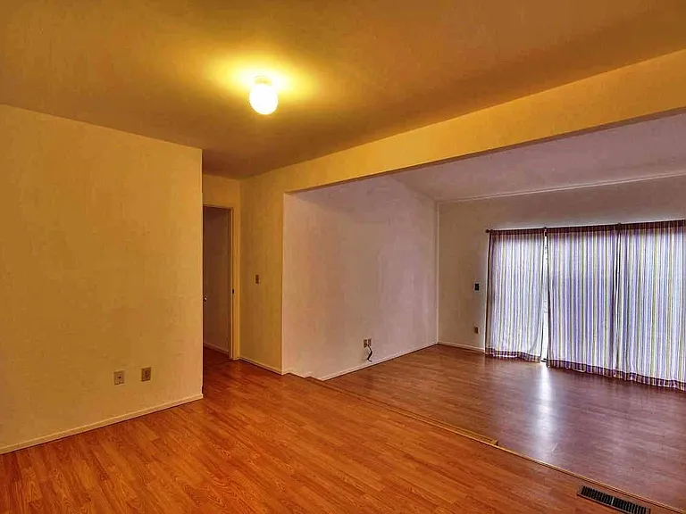 221 San Marin Dr — Photo 11