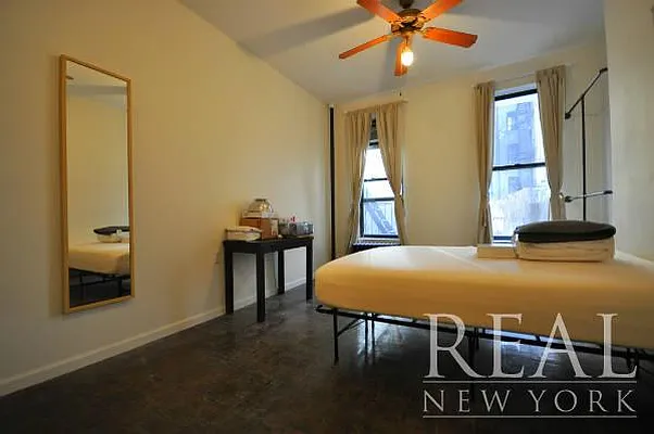 Rented by REAL New York | media 16