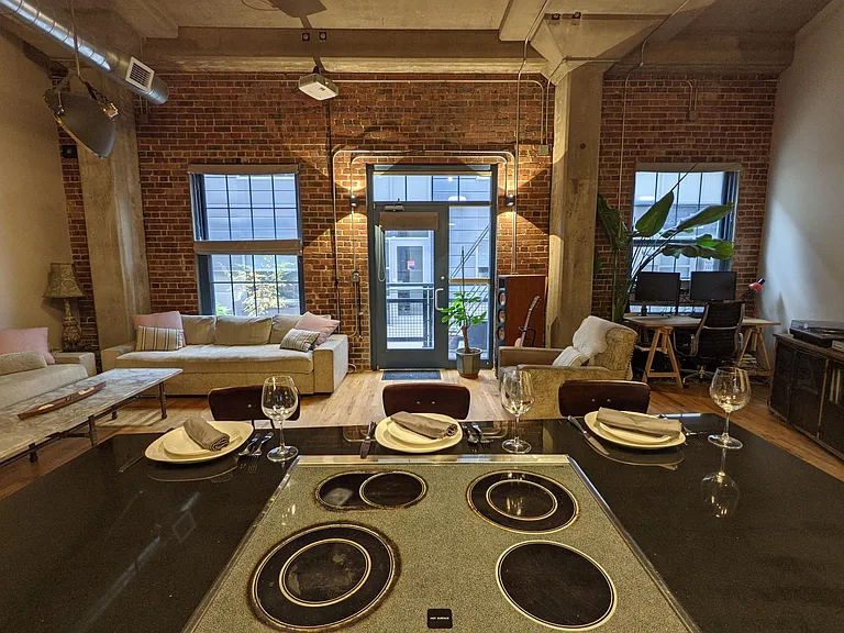 2500 Walnut St #111 — Photo 6