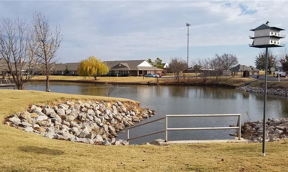 2nd image of 2455 Manchester Dr Unit 3