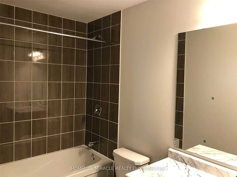 150 Oak Park Blvd E #312 — Photo 8