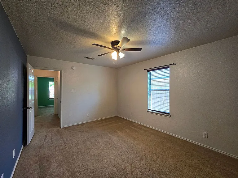 3802 Captain Dr — Photo 19