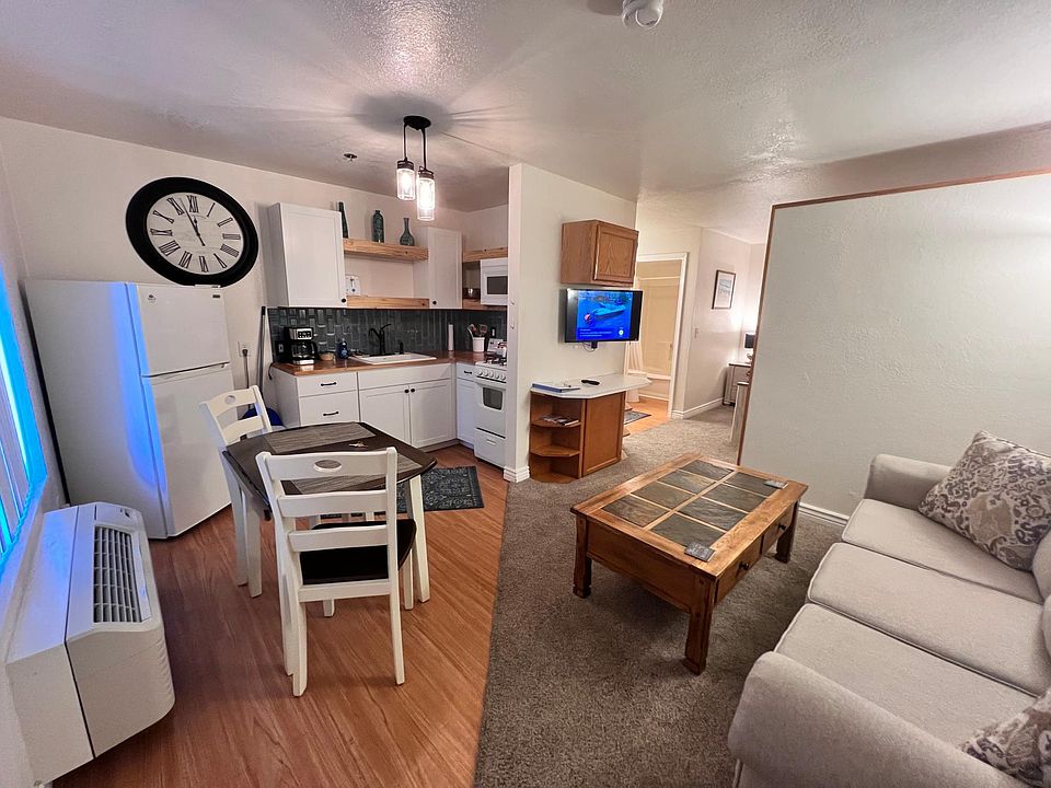 1st image of 1767 Georgia Ln