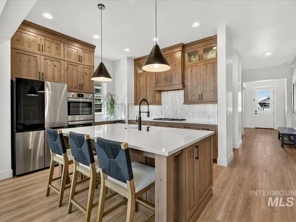 7782 W Daybreak Run Ct, Meridian, ID 83646