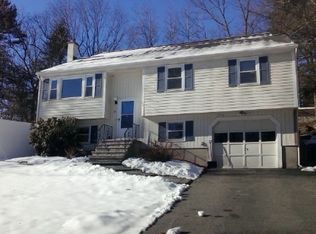 8 Colleen Rd, Nashua, NH 03062