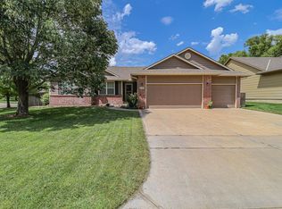 2930 N Cardington Ct, Wichita, KS 67205