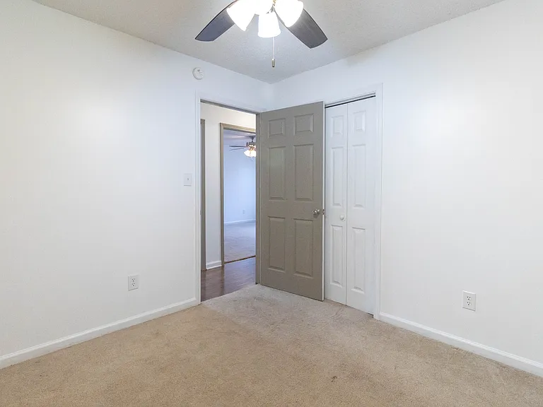 2821 Vicksburg Ln — Photo 17