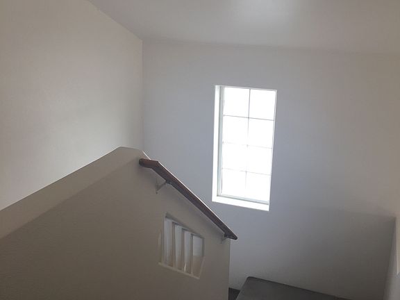 2nd image of 929 E Hill Ave