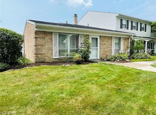 2141 Beechtree Dr, Uniontown, OH 44685