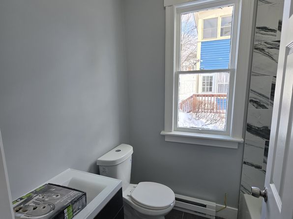 3 E Estate St APT 1