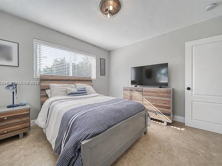 10600 SW 80th Ct — Photo 15