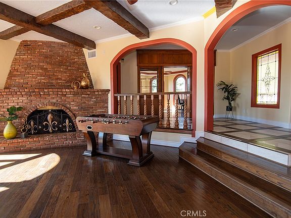 5th image of 10425 Melvin Ave