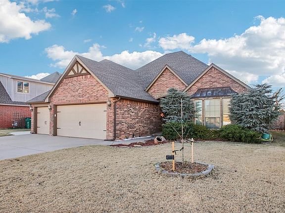 3rd image of 15301 Western Vista Dr