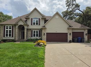 6809 Ridges Ct, Bettendorf, IA 52722