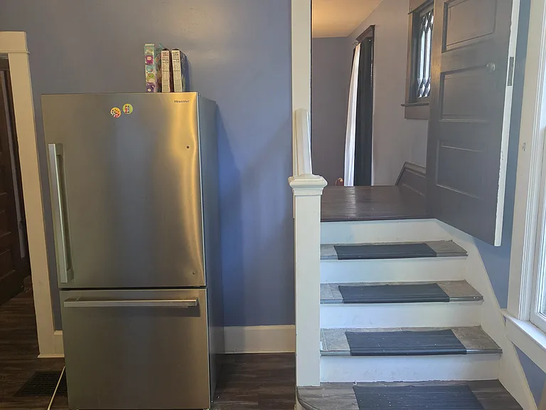 139 Chapman St — Photo 9