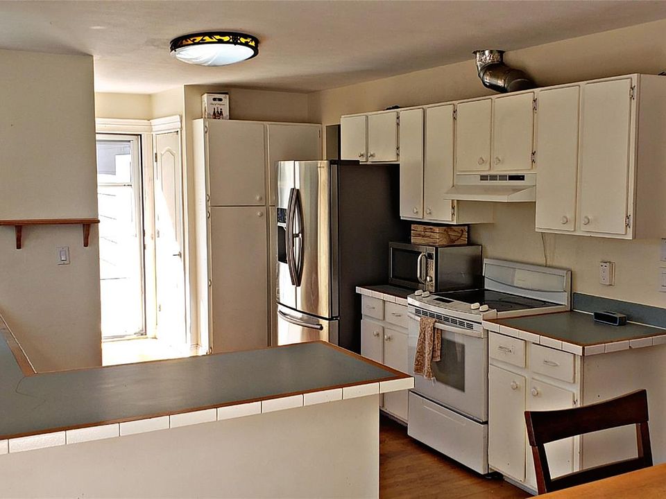 2nd image of 18032 E Kepner Dr