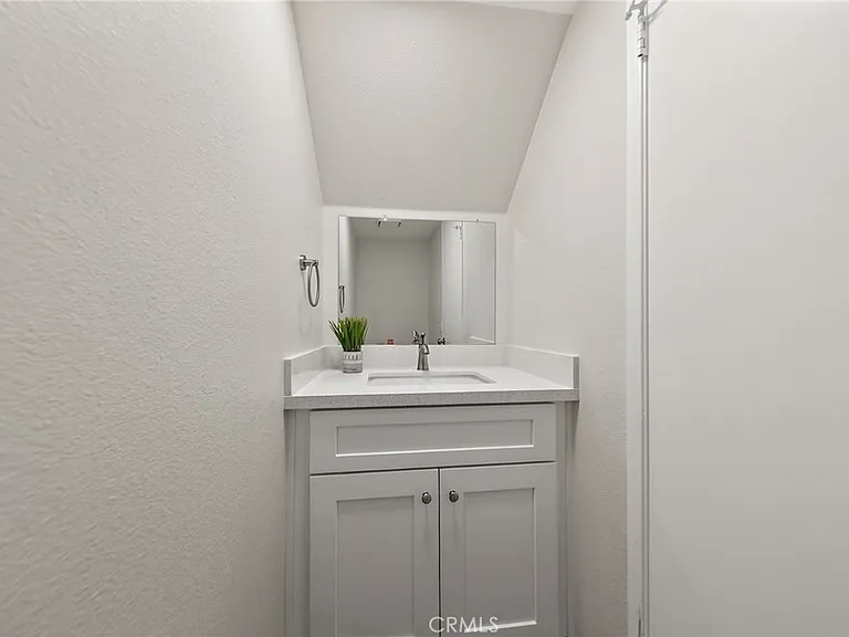 26236 Lawton Ave — Photo 16