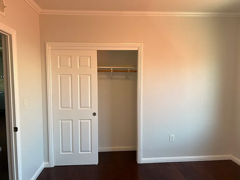 539 San Mateo Ave — Photo 11