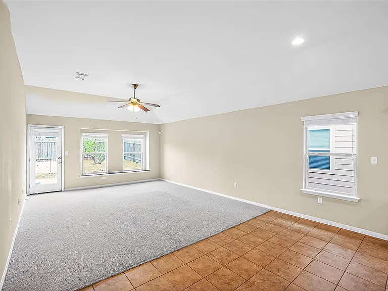 15102 Walcott Dr — Photo 7