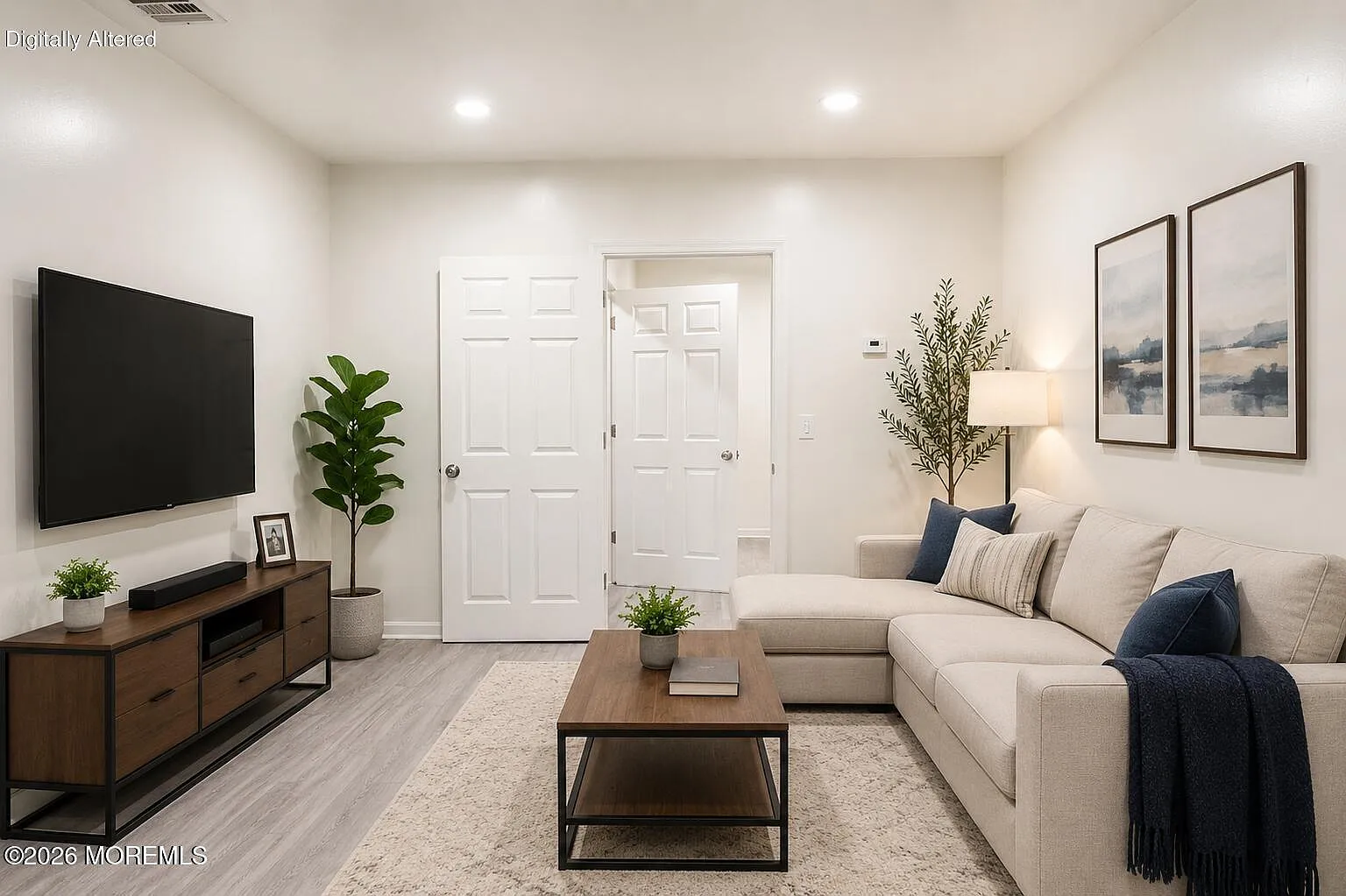 2 bed, 4464 sqft, $2,300 — Photo 3