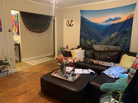 2 bed, 600 sqft, $1,700 — Photo 2