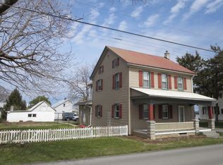 401 Linden Grove Rd, New Holland, PA 17557