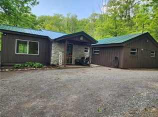 34 Tanglewood Rd, Varysburg, NY 14167