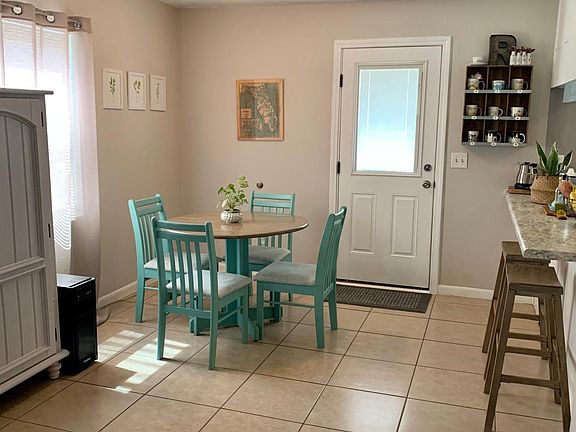 2nd image of 3207 Fernwood Dr