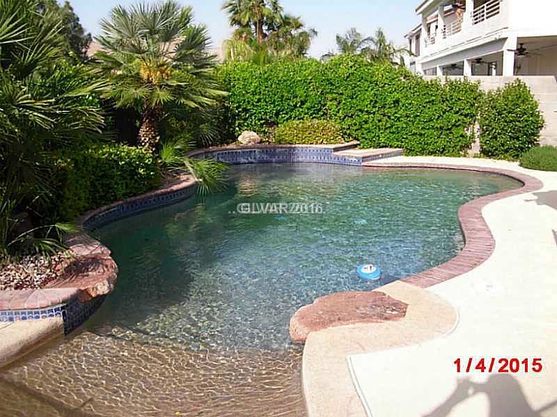 1st image of 915 Dover Glen Dr
