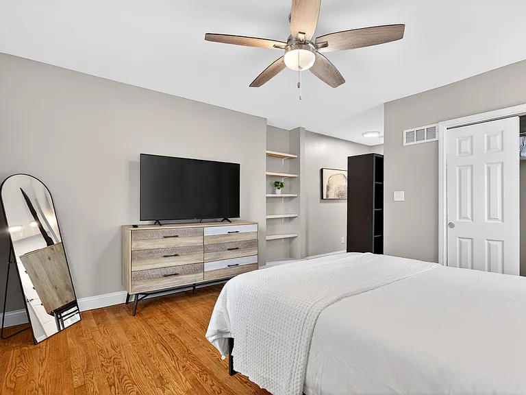 1091 Purcell Ave — Photo 22