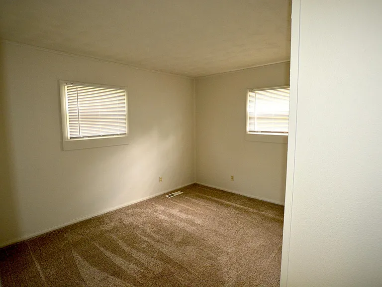 1404 Glendale Dr — Photo 18