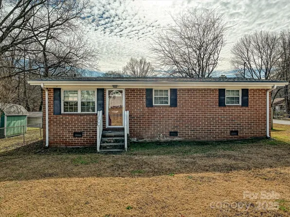 306 Dellwood Dr, Huntersville, NC 28078