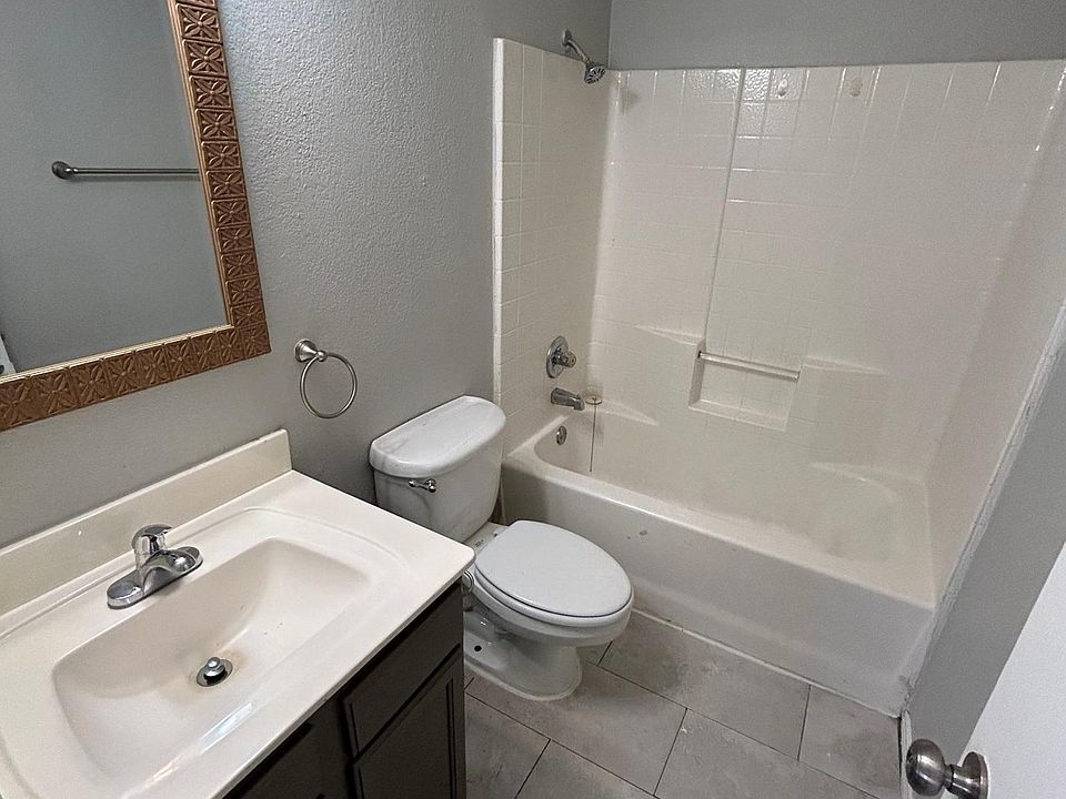 1st image of 2315 Summit Ln