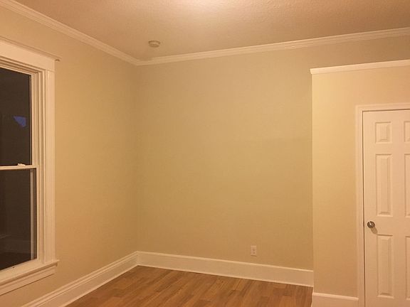 3rd image of 306 N Lake Ave #House