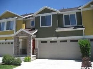 9021 S Heights Dr, Sandy, UT 84094