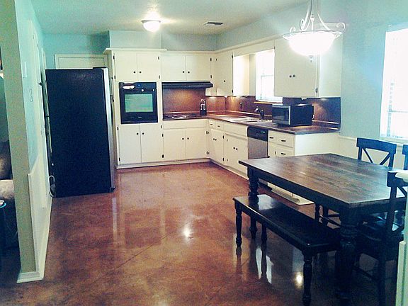 5th image of 5948 NW 28th St