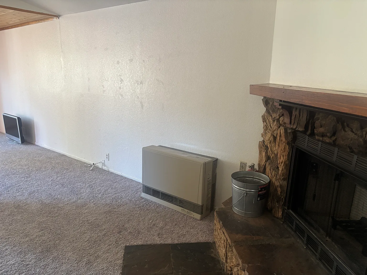 2 bed, 817 sqft, $1,400 — Photo 3
