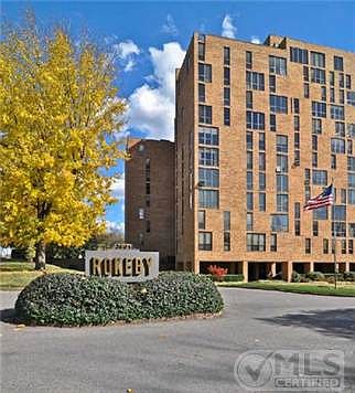 1st image of 3901 W End Ave APT 406
