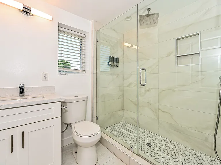 Serrano Place — Photo 17