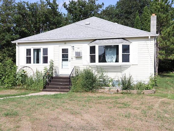 2nd image of 105 E Atlantic Ave