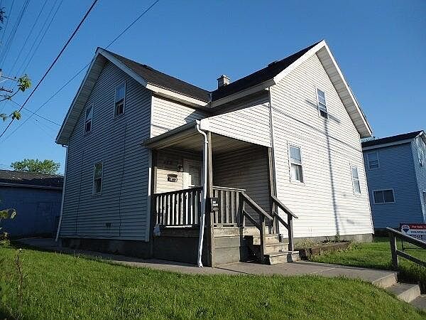 1st image of 922 N Memorial DRIVE
