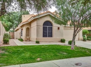 6447 E Redmont Dr, Mesa, AZ 85215