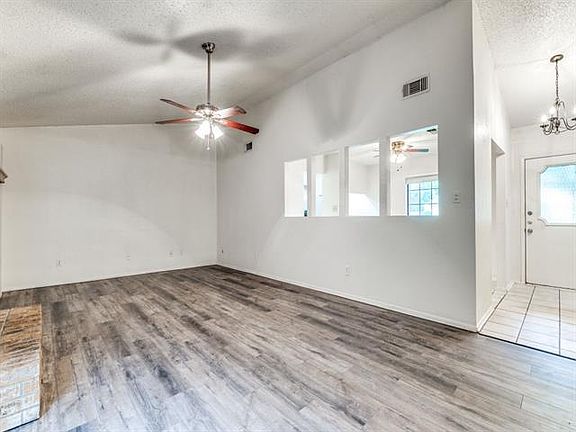 4th image of 6308 Brookgate Dr
