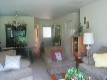 5th image of 106 Chatsworth Dr