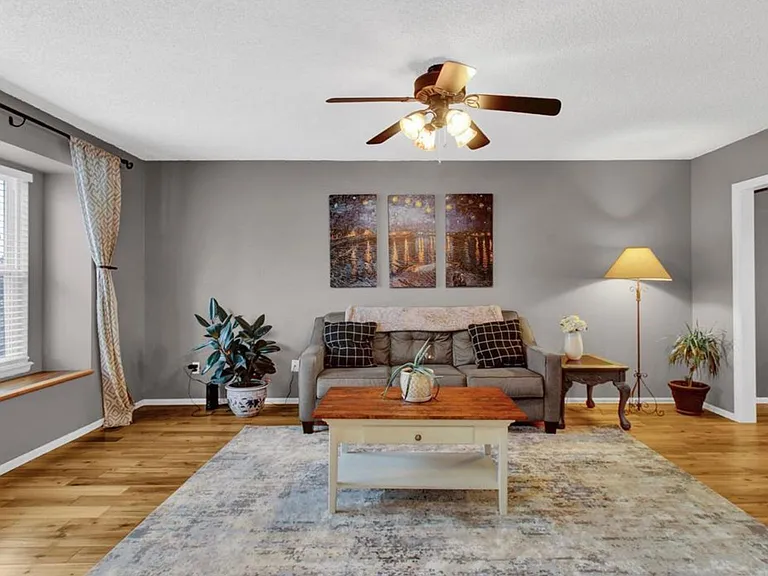 7650 Conifer Dr — Photo 3
