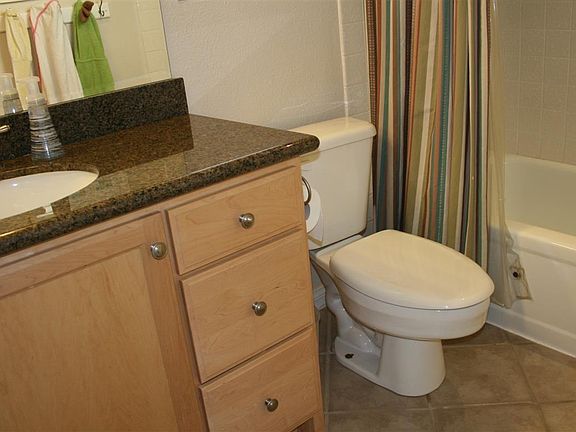 Granite & Cabinets Upgraded 