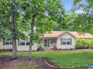 28 Oak Grove Rd, Palmyra, VA 22963