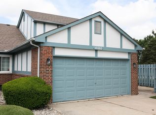 15585 Huntcliff Dr #45, Macomb, MI 48044